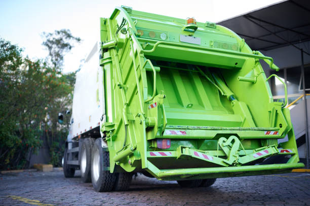 Best Commercial Cleanout Services  in West Babylon, NY